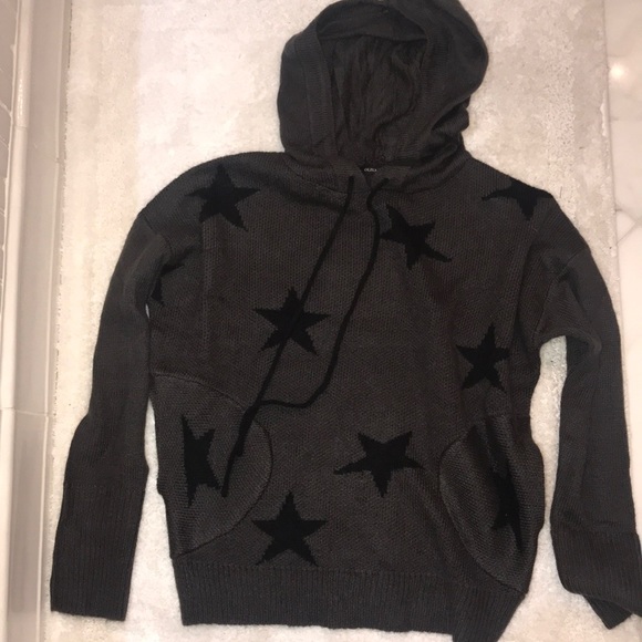 black star sweatshirt